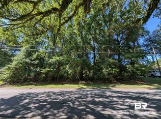 136 Fairway Dr, Daphne, AL 36526