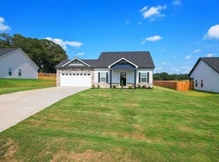 211 R C Thompson Rd, Chesnee, SC 29323