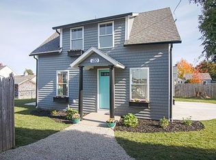 120 Smith St, Groton, CT 06340