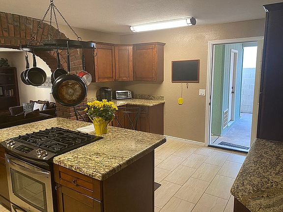 4th image of 1107 E El Caminito Dr