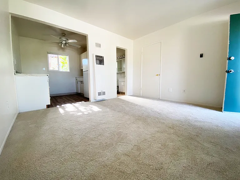 1739 Sunset Cliffs Blvd #4 — Photo 16