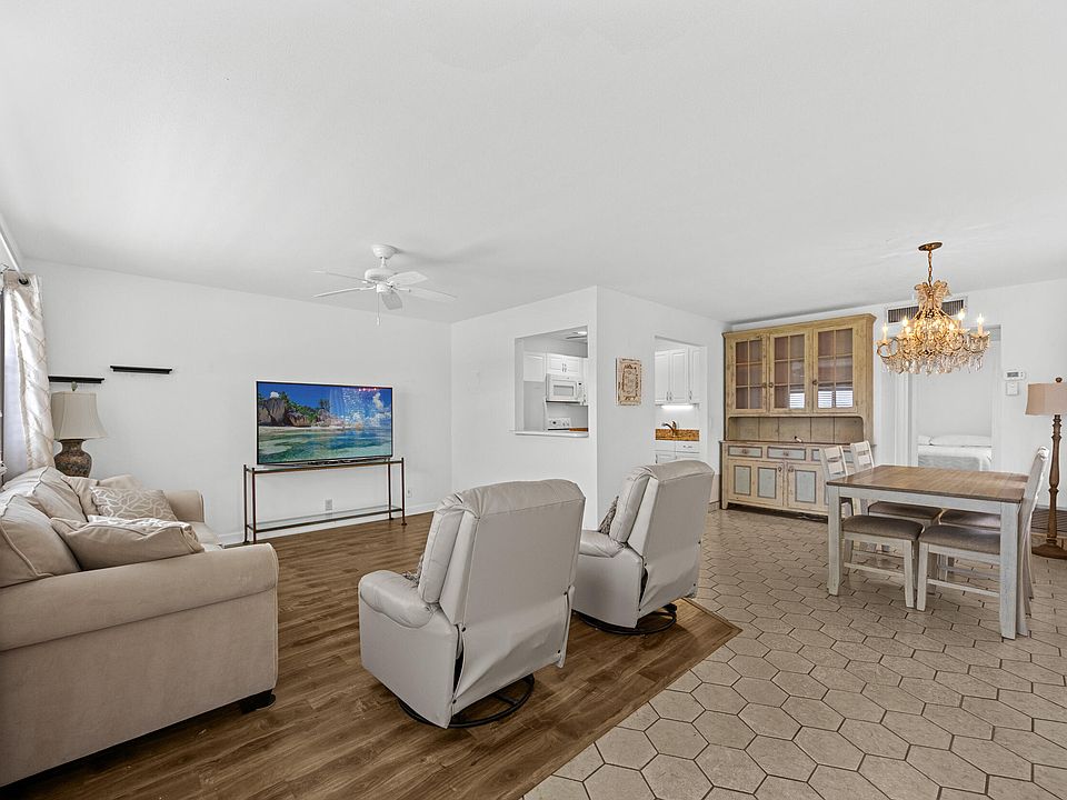 1st image of 223 Tuscany D