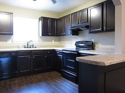 1st image of 1620 15th Ave S APT B