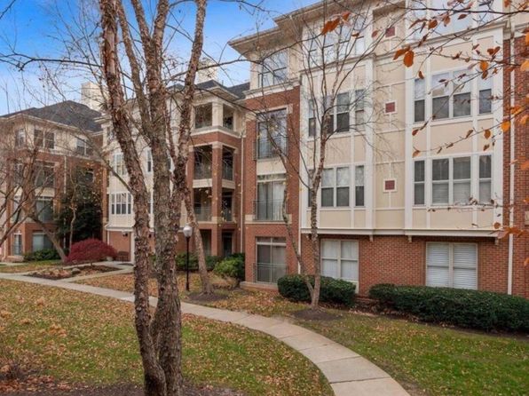 1860 Stratford Park Pl APT 201