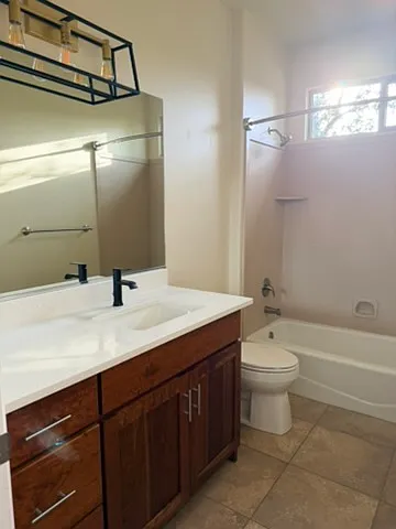 2540 E Desert Cliff Dr — Photo 6