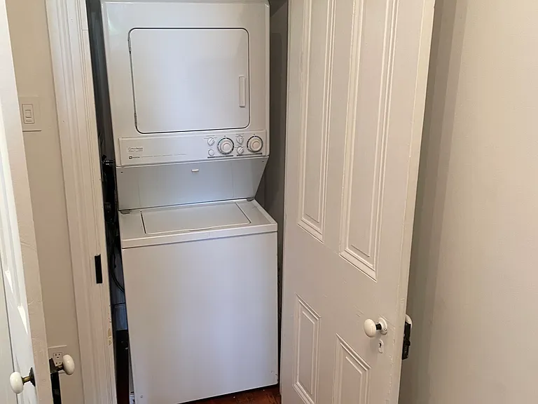 27 Dean St — Photo 4