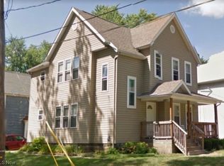 490 Allyn St, Akron, OH 44304