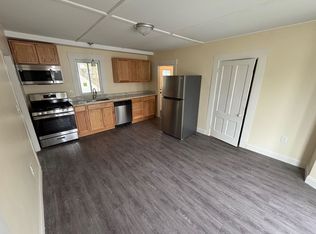 61A Chestnut St, Rochester, NH 03867