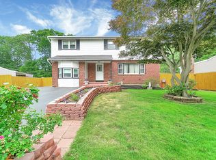 114 Tree Rd, Centereach, NY 11720