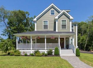 17 Sweetwater St, Saugus, MA 01906