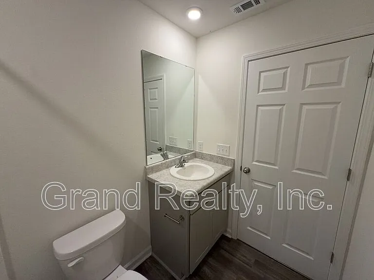 4316 Jitterbug St — Photo 15