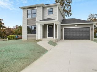3238 Kings Ct, Hamburg, NY 14075