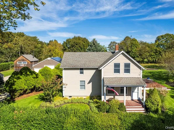 3275 Skunk Lane, Cutchogue, NY 11935