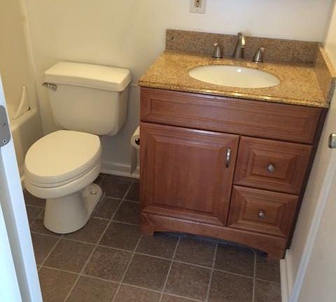 3rd image of 1106 W Clay St #1106