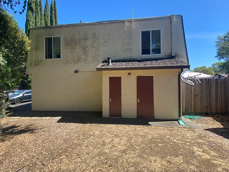 980 El Camino Ave #B — Photo 23