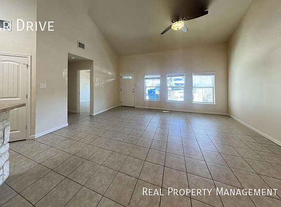 5th image of 265 Cedar Dr