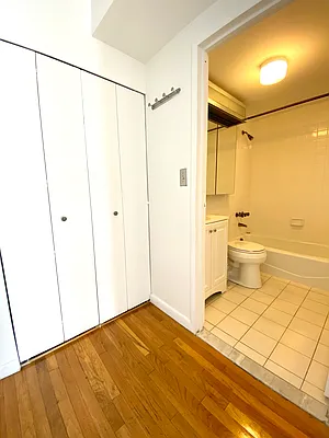 Rented by P A N Y | media 6