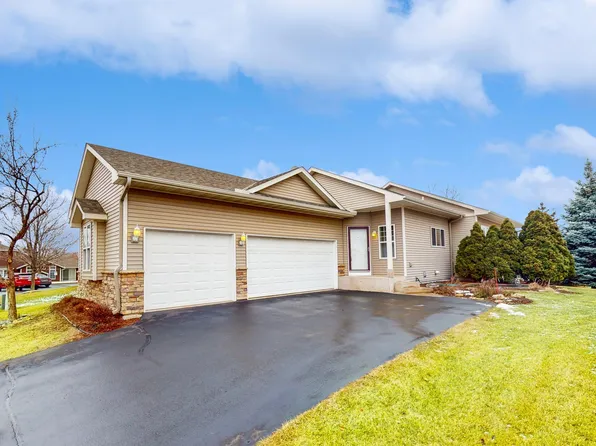 8552 Adair Cir N, Brooklyn Park, MN 55443