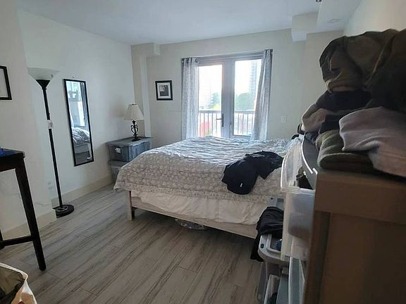 4th image of 13835 Elder Ave #602
