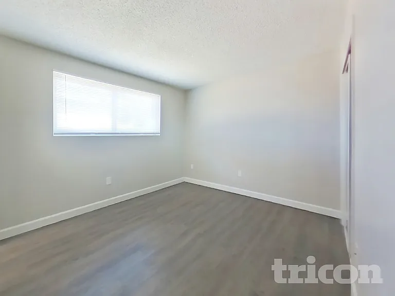 2932 W Caribbean Ln — Photo 9