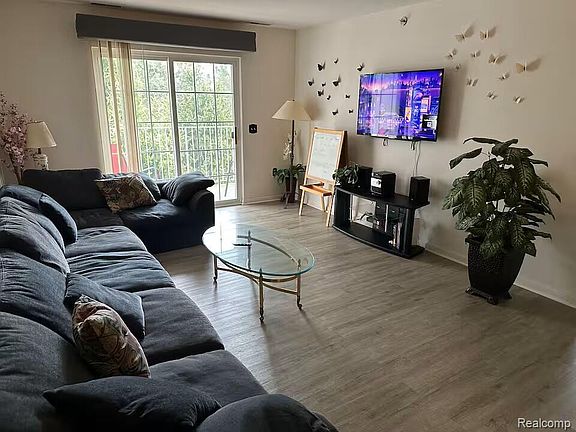 5th image of 15240 Silver Pkwy APT 306