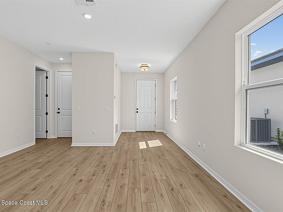 4th image of 4354 Masthead Ave