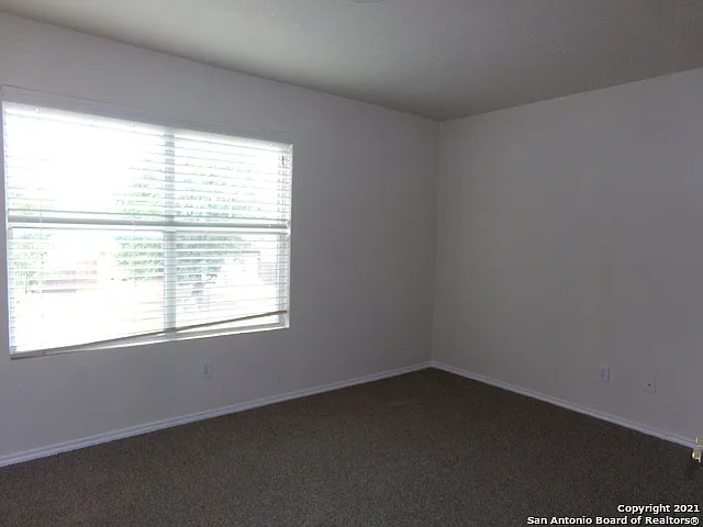 9131 Laguna Fls — Photo 8