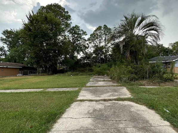 6721 Silverleaf Ave, Baton Rouge, LA 70812