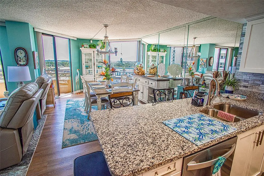 2 bed, 1445 sqft, $2,800 — Photo 2