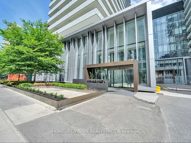 42 Charles St E #4207 — Photo 15