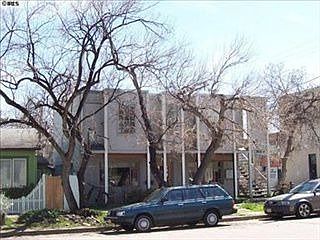 2nd image of 2030 17th St