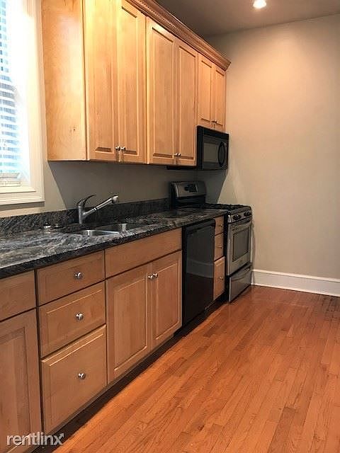 Kitchen w/ Granite counter tops