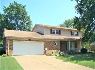 5135 W Sherwood Dr, Newburgh, IN 47630