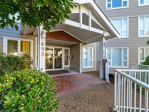 3rd image of 893 Hockley Ave #401
