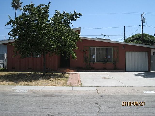 1st image of 2132 E Blanchard Ave