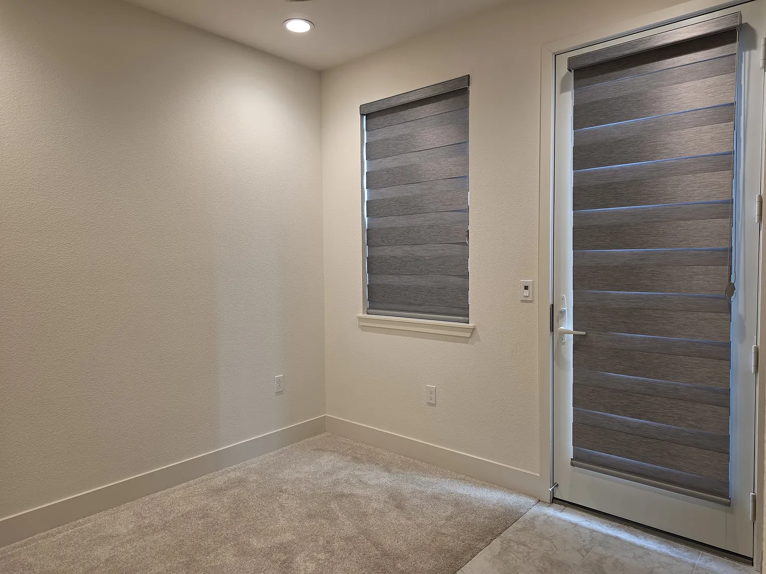 1 bed, 300 sqft, $1,350 — Photo 2