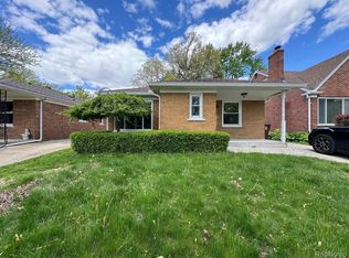 8639 Warren Blvd, Center Line, MI 48015