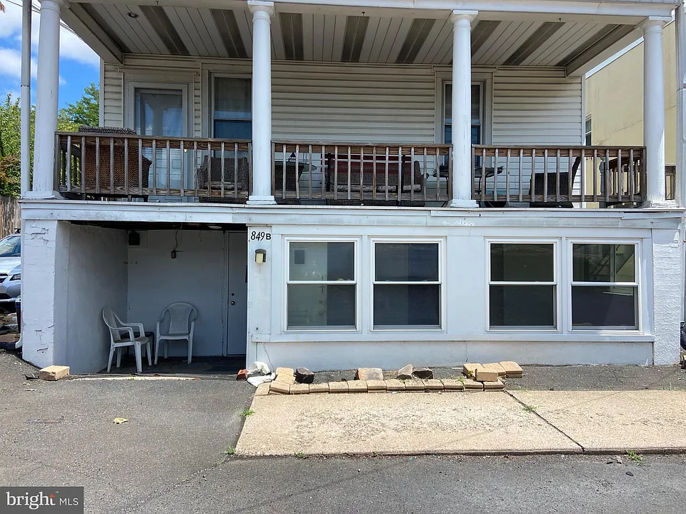 849 Street Rd #B