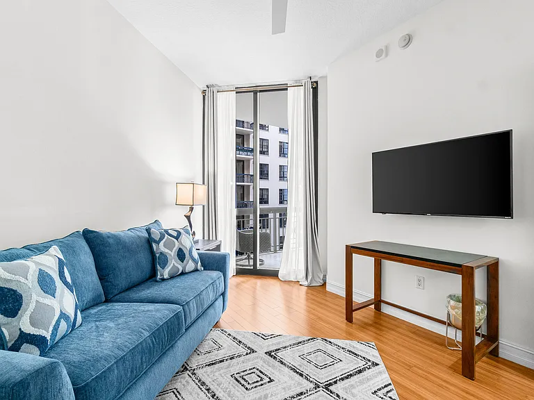 701 S Olive Ave #807 — Photo 17