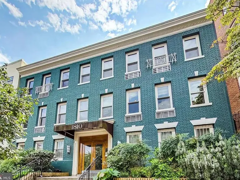 1810 California St NW #204 — Photo 1
