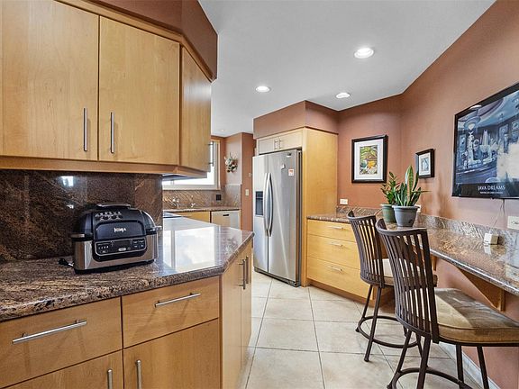 5th image of 333 Sunset Drive #503