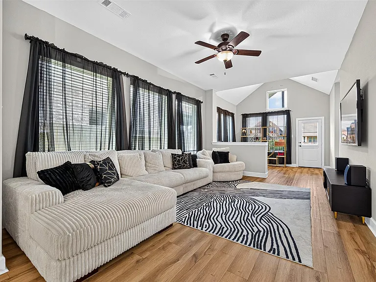 23722 Pullin Market Dr — Photo 5