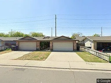 1518 Kingsland Ln photo 1