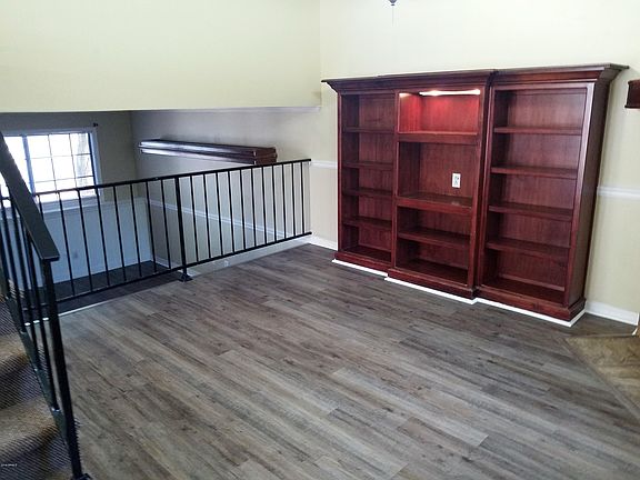 5th image of 921 W University Dr Unit 1181
