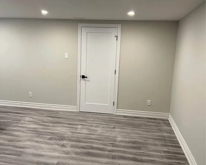 1 Mozart Ave — Photo 16