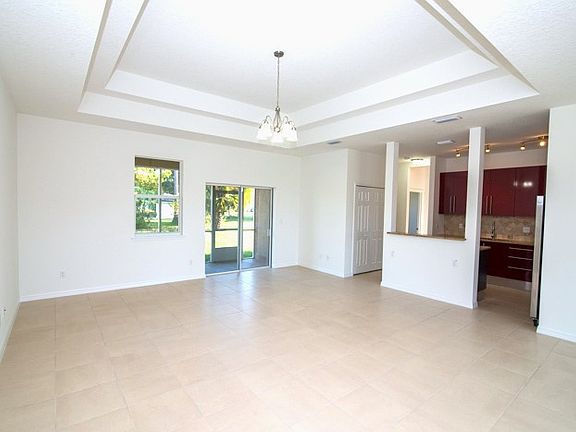 5th image of 4 Buffalo Meadow Ln