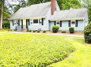 91 Haring Dr, Old Tappan, NJ 07675