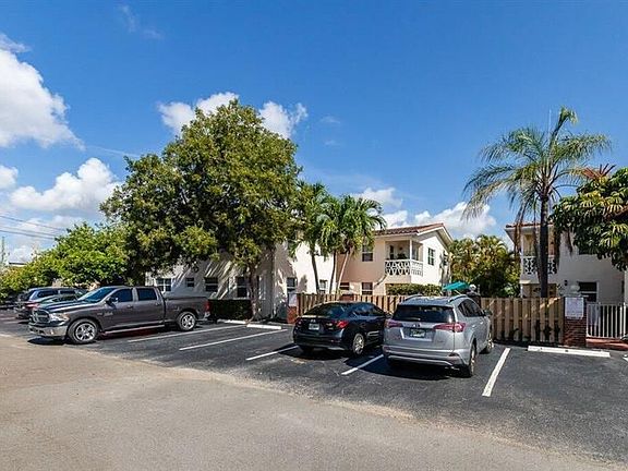 3rd image of 2591 NE 55th Ct APT 203