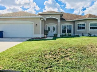 858 William Denver St E, Lehigh Acres, FL 33974