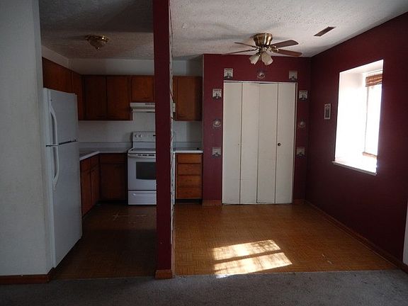 3rd image of 1119-A11 S Curtis Ave